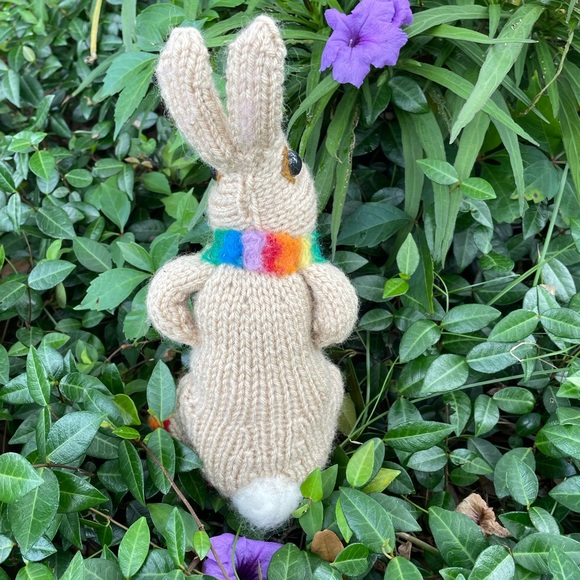Hand crafted knit and needle felted rainbow pride love is love bunny artisan - Picture 15 of 16